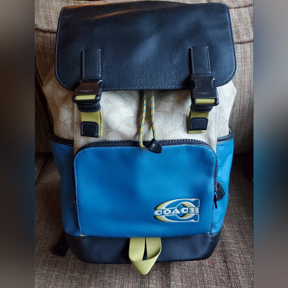 Coach MEN's Track Backpack In Color block Signature Canvas New Blue/Yellow
